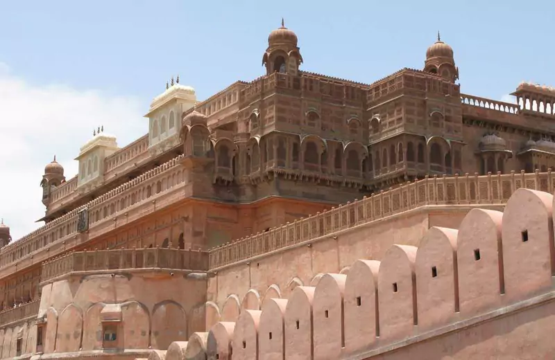 janughar-